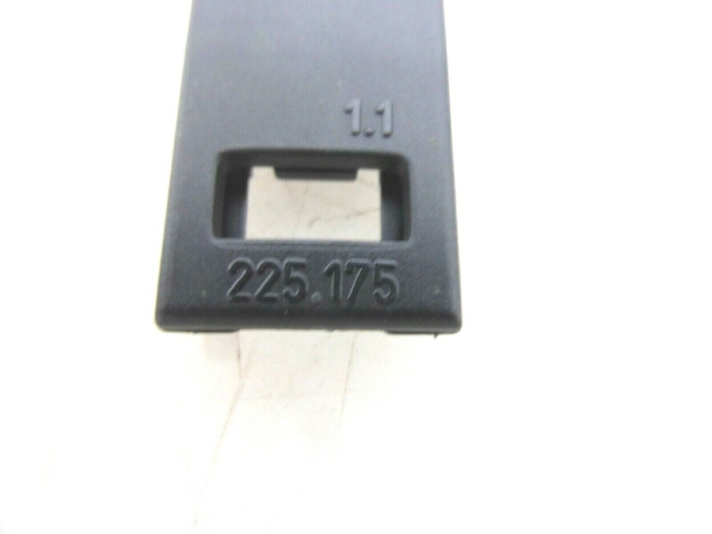 Igus 225.175 151 Pieces