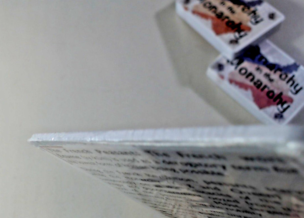 ANARCHY IN THE MONARCHY CARD GAME