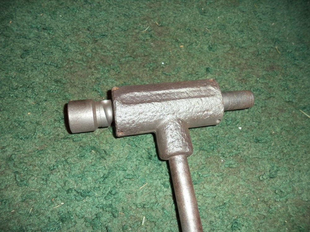 Greenlee 1804 Knockout Puller Driver Tool