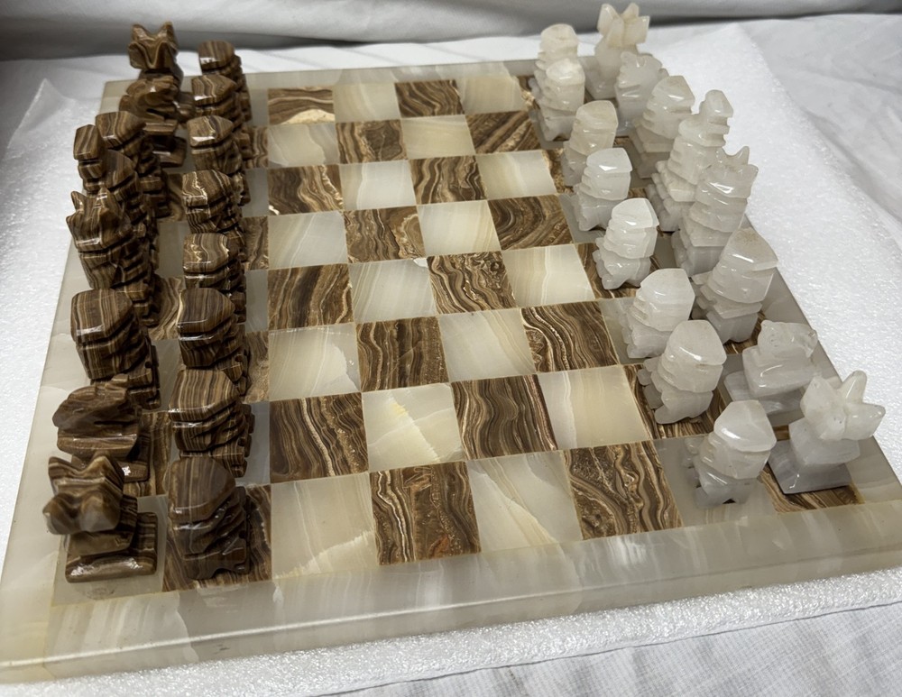 Mexican Onyx and Marble Chess Set