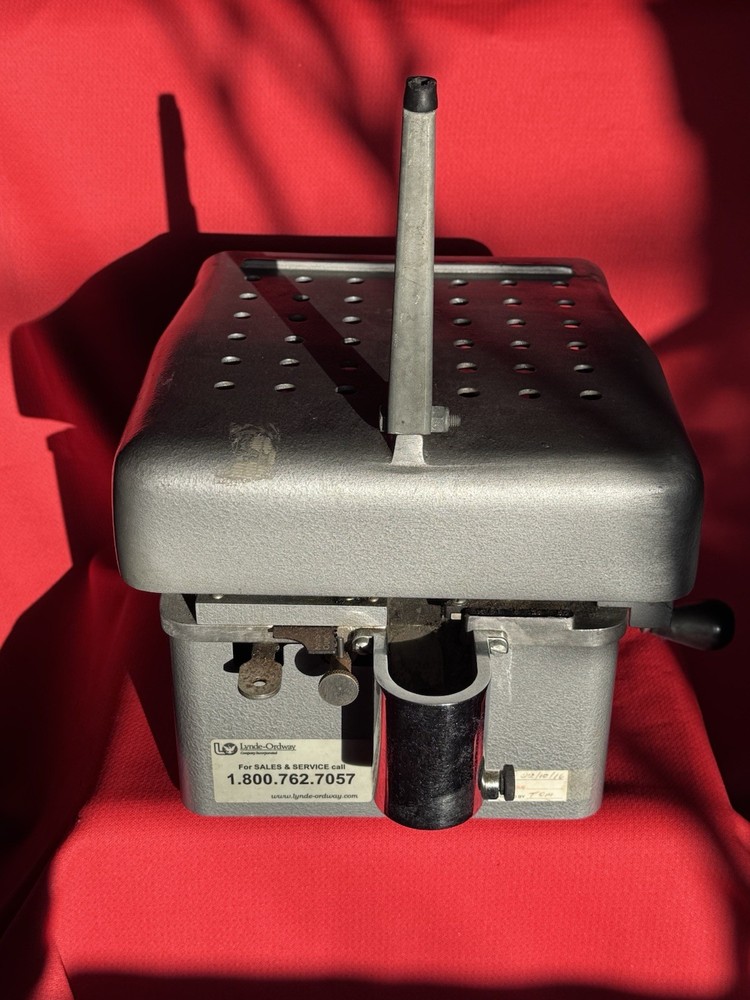 DOWNEY JOHNSON COIN COUNTING MACHINE MODEL 381 GOOD USED WORKING CONDITION CRANK