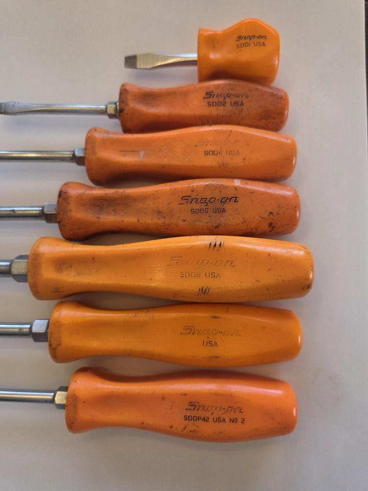 Snap On 17 Piece ORANGE Hard Handle Torx Ratcheting Assorted Screwdriver Set WOW