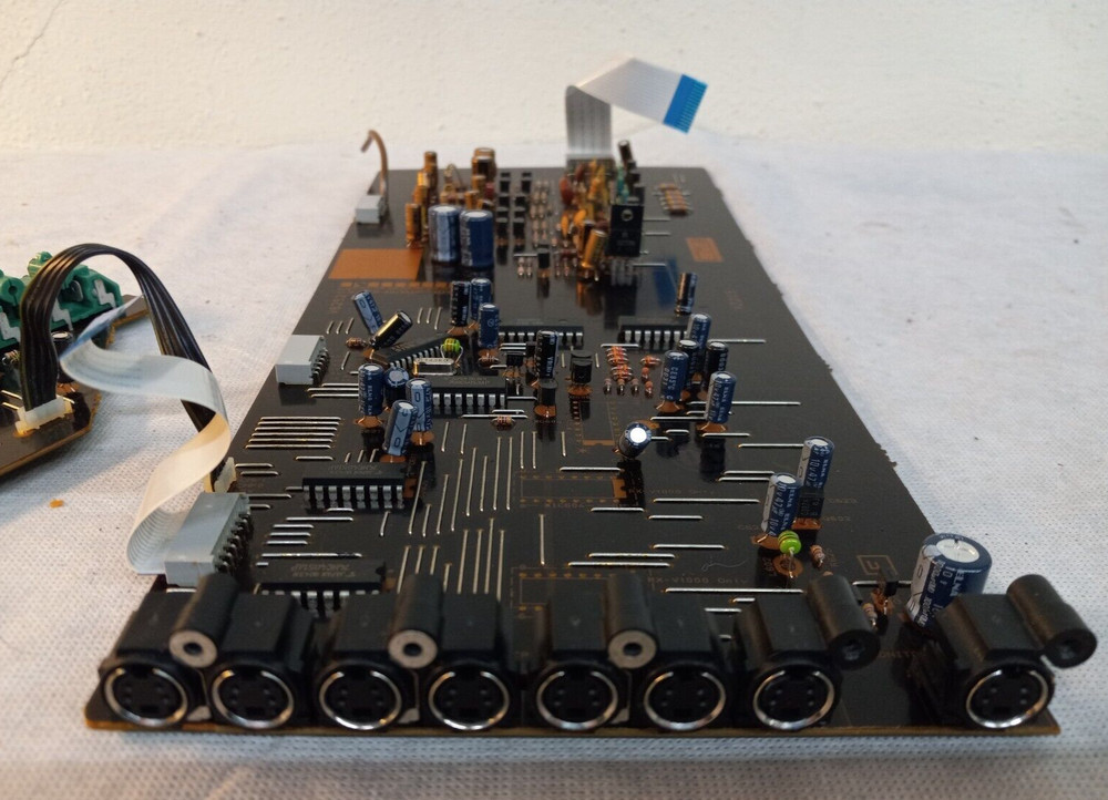 YAMAHA RX-V800 AV Receiver S-VIDEO & COMPONENT PCB