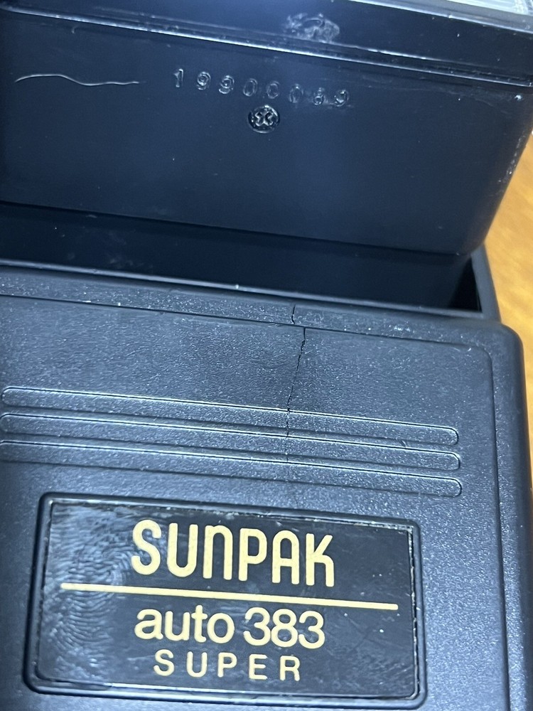 Sunpak Auto 383 Super Flash - Camera Accessory. Untested!