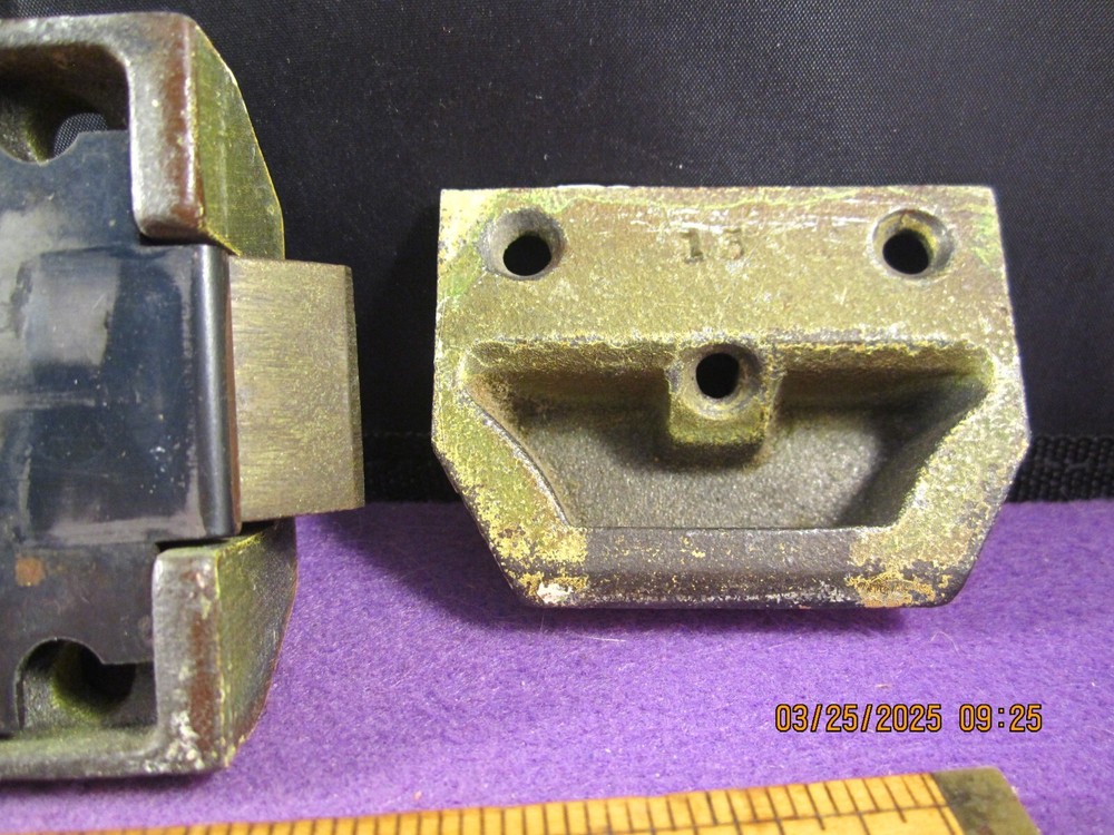 OLD ANTIQUE VINTAGE EAGLE SURFACE MOUNT NIGHT LOCK LATCH WITH JAM MOUNT KEEPER