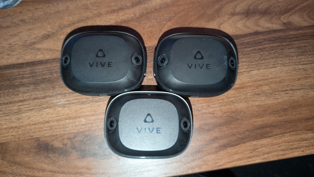 HTC Vive Ultimate Tracker 3+1 Kit