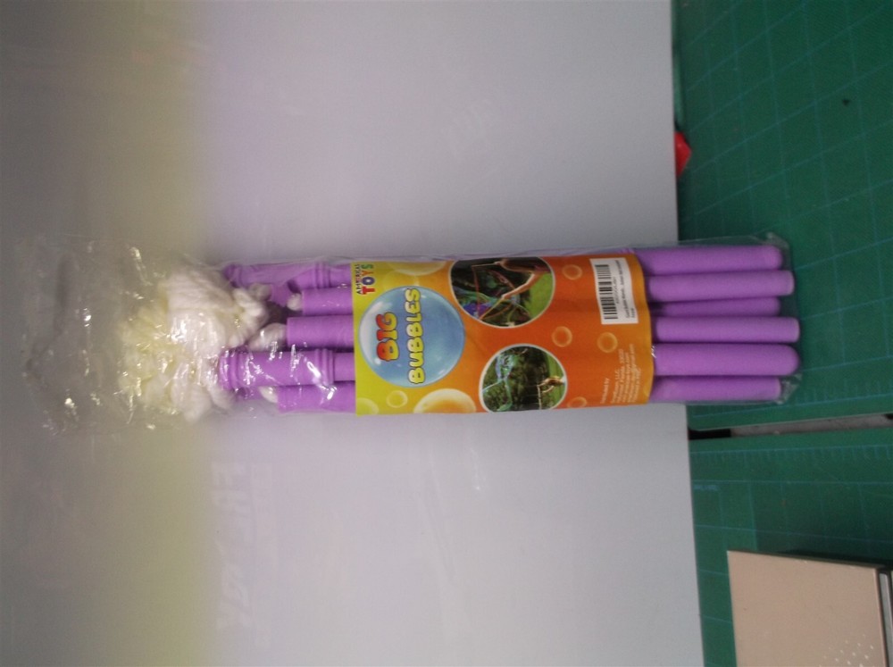 Bubble Bonkers/ Device to make giant bubbles. (Open container)