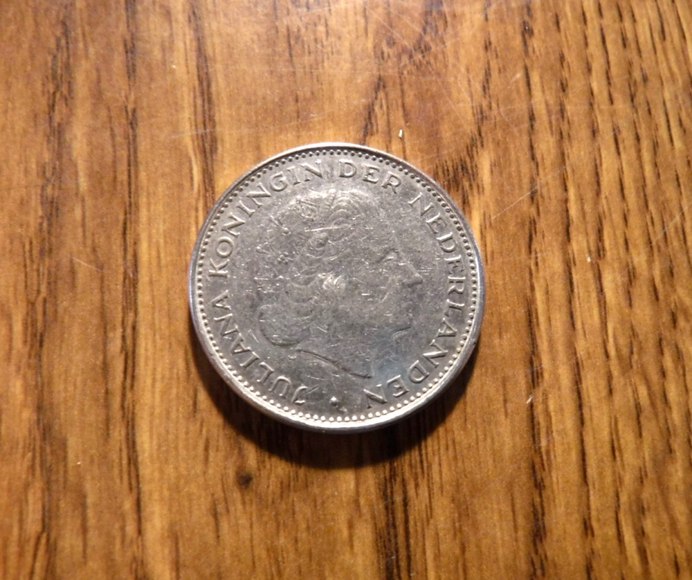 NETHERLANDS 2 1/2 GULDEN 1969 COIN (1018)