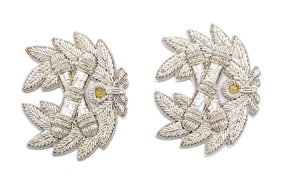 Badge Silver Wreath Left & Right High Quality R730