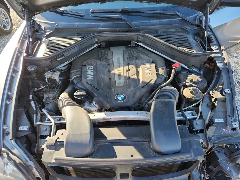 X5 2013 Glove Box 4880767