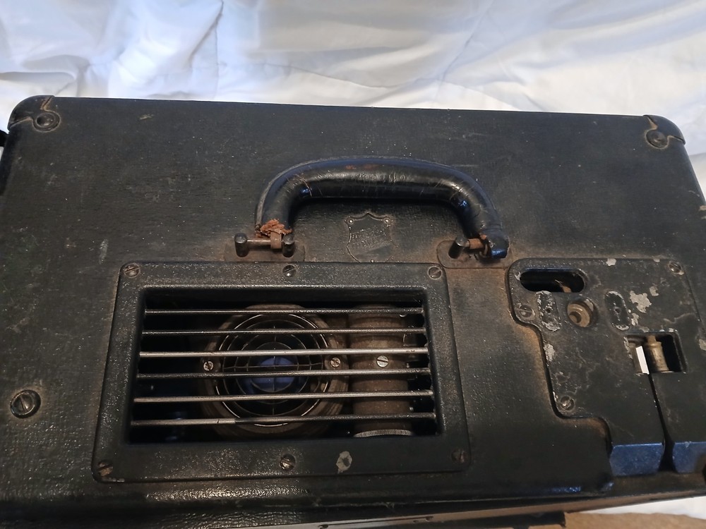 Bell & Howell 16mm Filmosound 156A Projector Model A UNTESTED AS IS