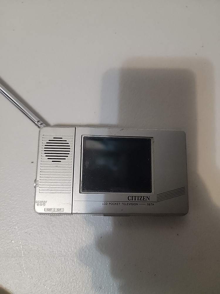 Vintage CITIZEN B&W LCD TV 06TA-0A