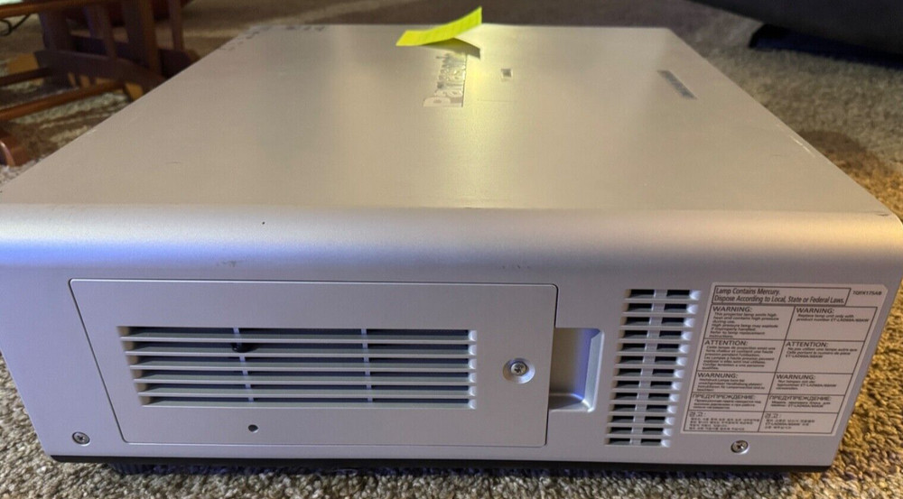 PANASONIC PT-DW640US PROJECTOR 7250 LAMP HOURS