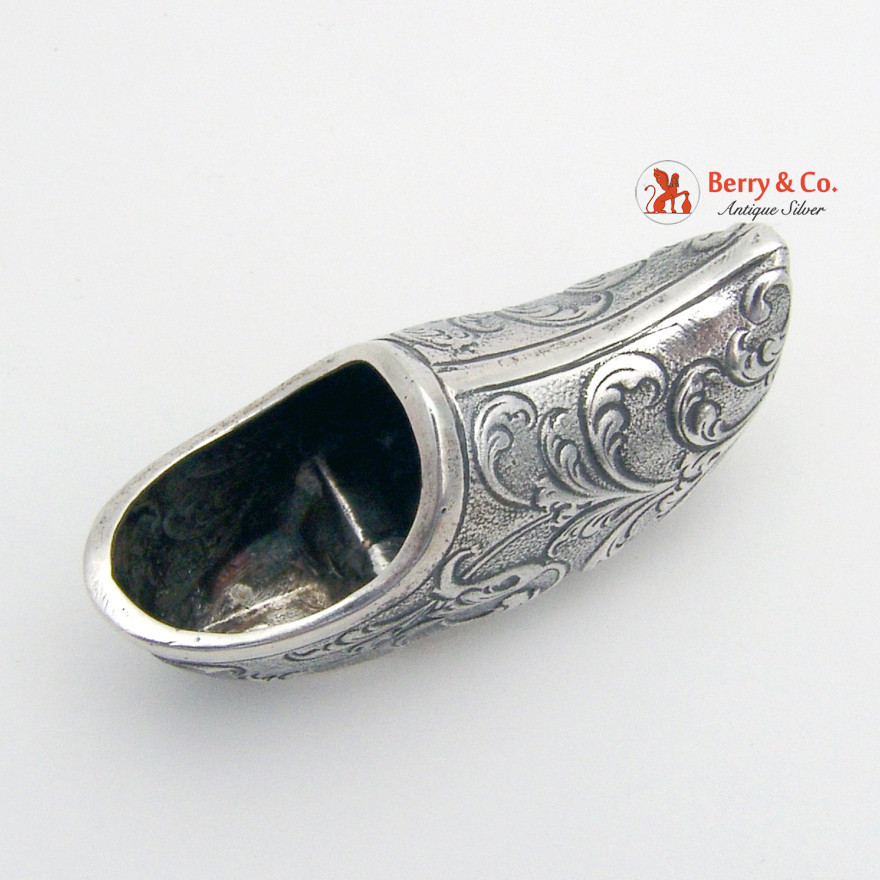 Miniature Dutch Shoe Figurine 835 Standard Silver Scroll Decorations