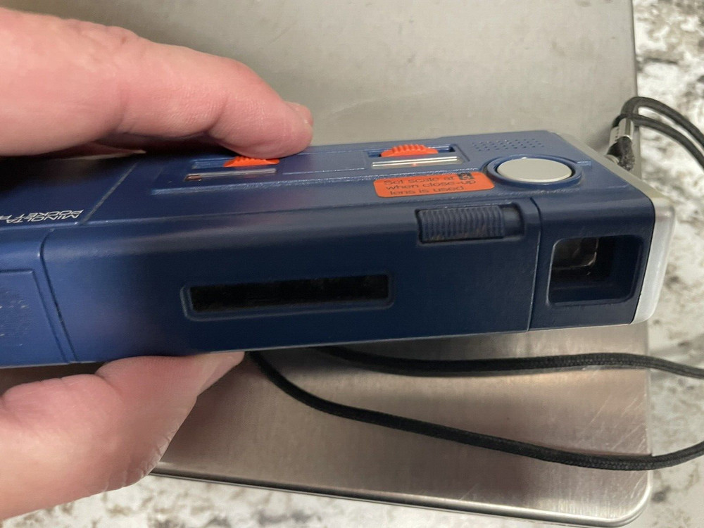 Vintage Minolta Pocket Pak 440Ex - UNTESTED