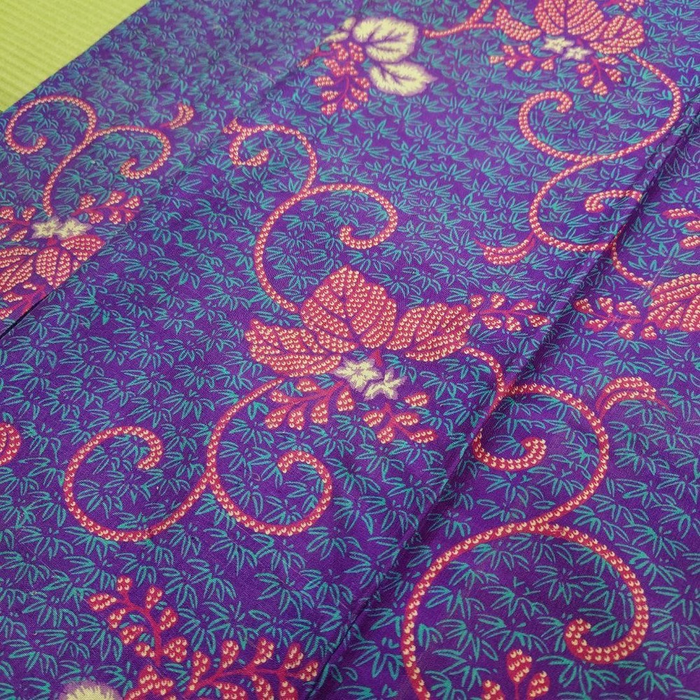 Bespoke genuine antique two-length sleeve small pattern lining original work