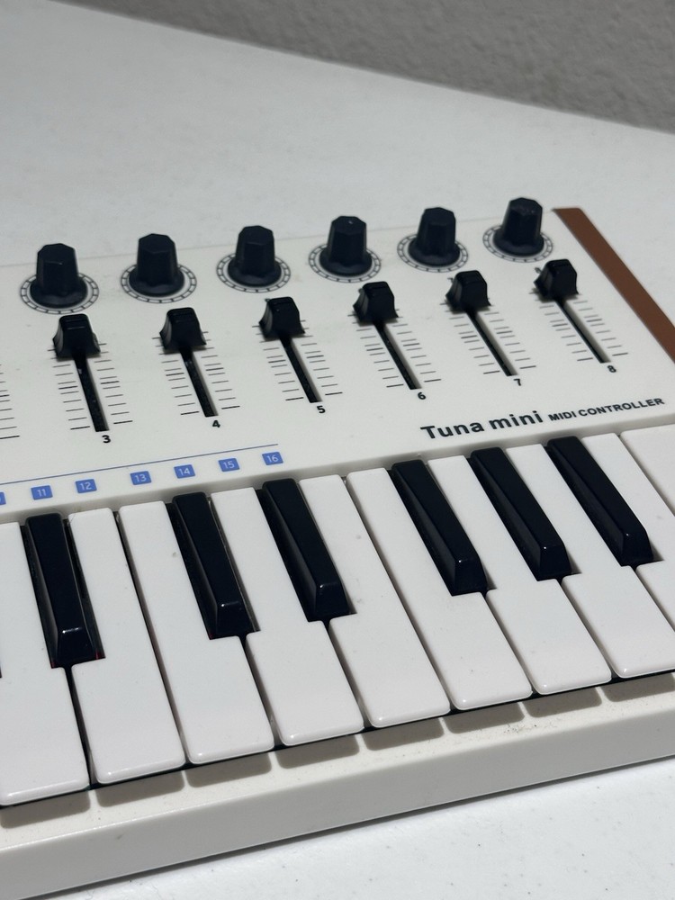 Portable Worlde TUNA MIDI Controller USB Keyboard Electronic Sound Controller