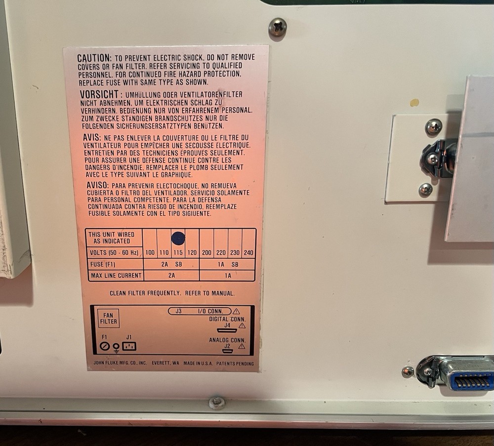 Fluke 5100B Calibrator Option 03 Wideband