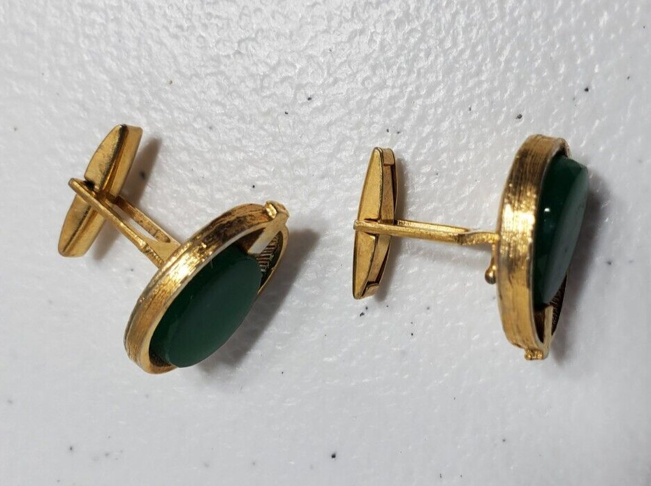 Vintage Green Oval Shape Cufflinks