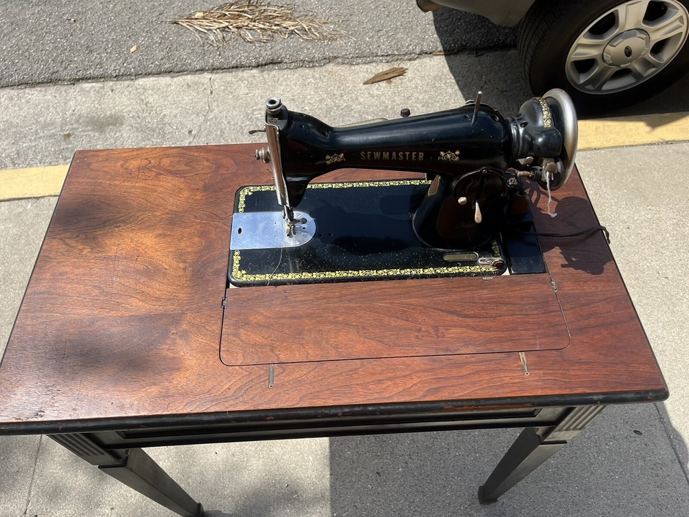 Edison Sewmaster Sewing Machine Model 21