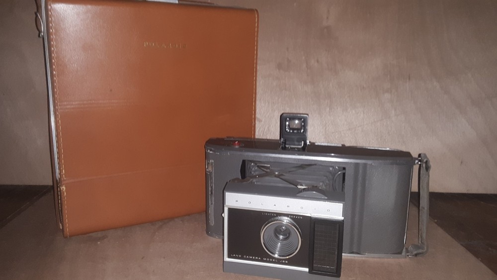 1960 Polaroid Camera Model J66 with case and original box