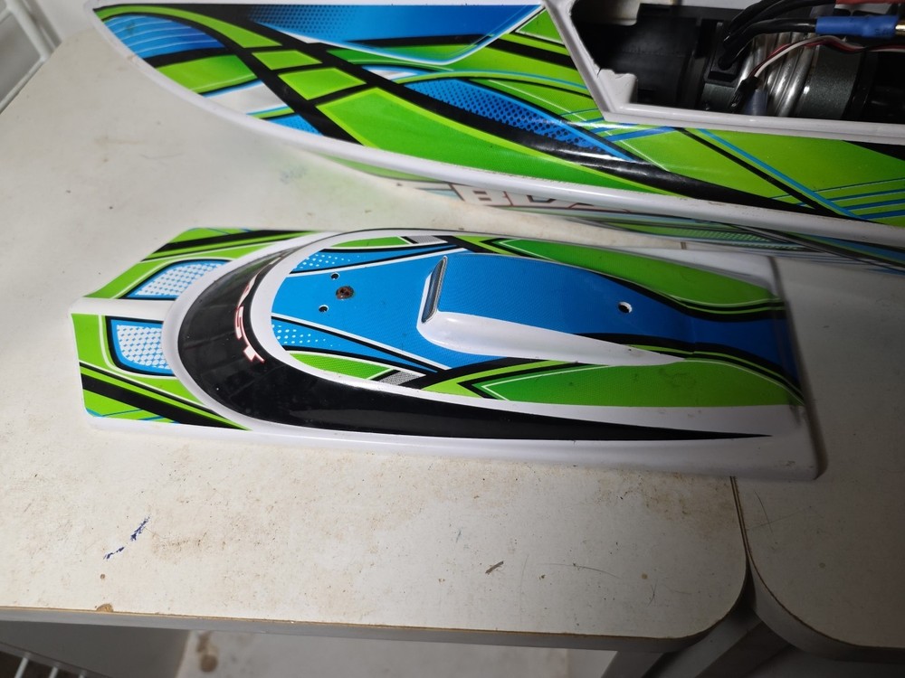 Traxxas Blast Rc Boat, Missing Parts Read Description