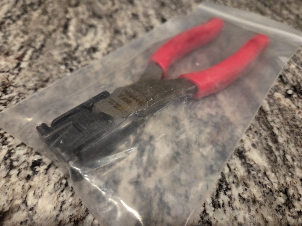 Snapon Tools 6" Diagonal Flush-Cut Pliers- RED