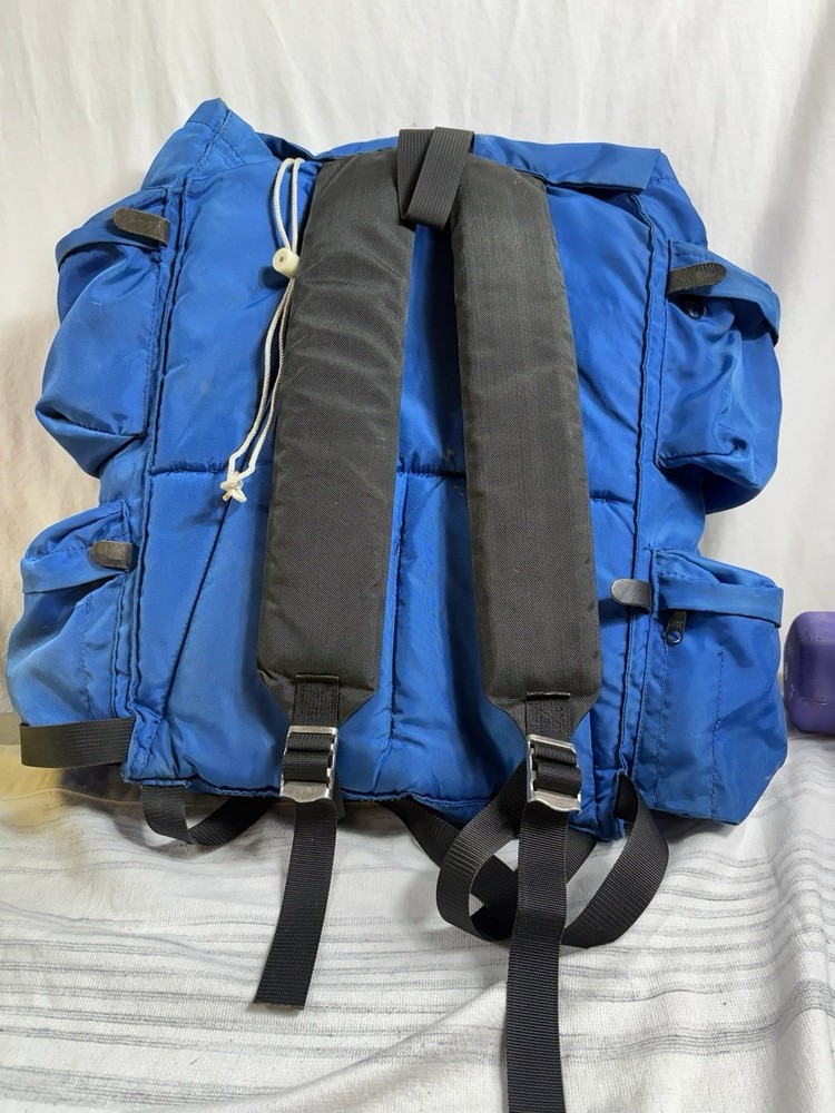 Vintage Ultimate Experience Camera Skiing Hiking Backpack Blue