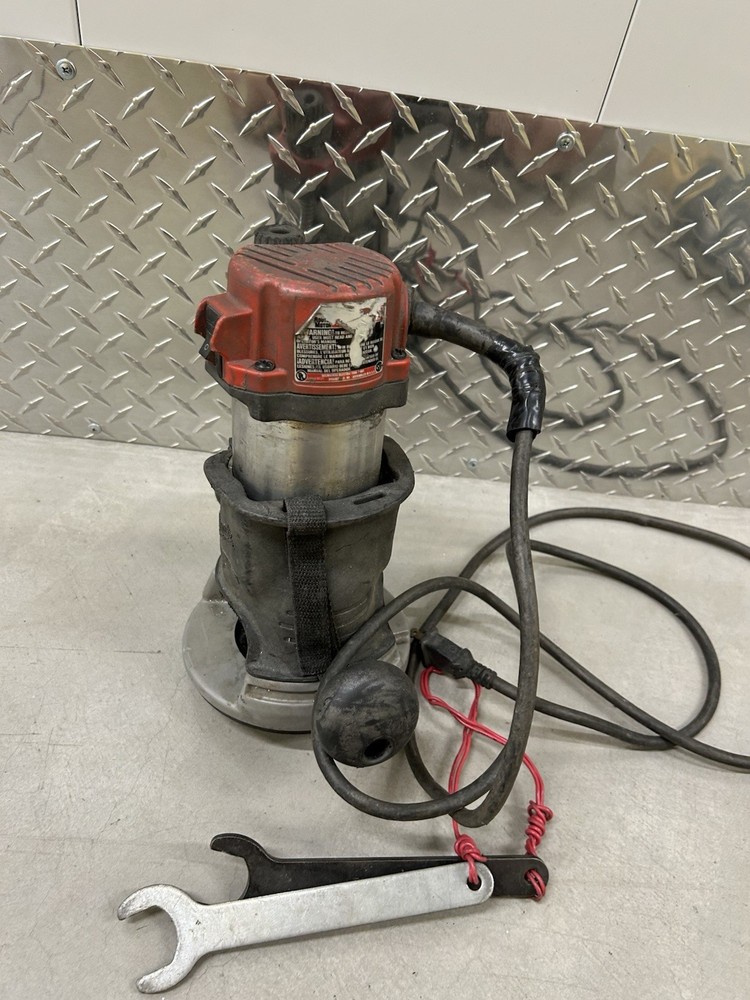 Milwaukee Heavy Duty Router Tool Untested Power Tool Corded
