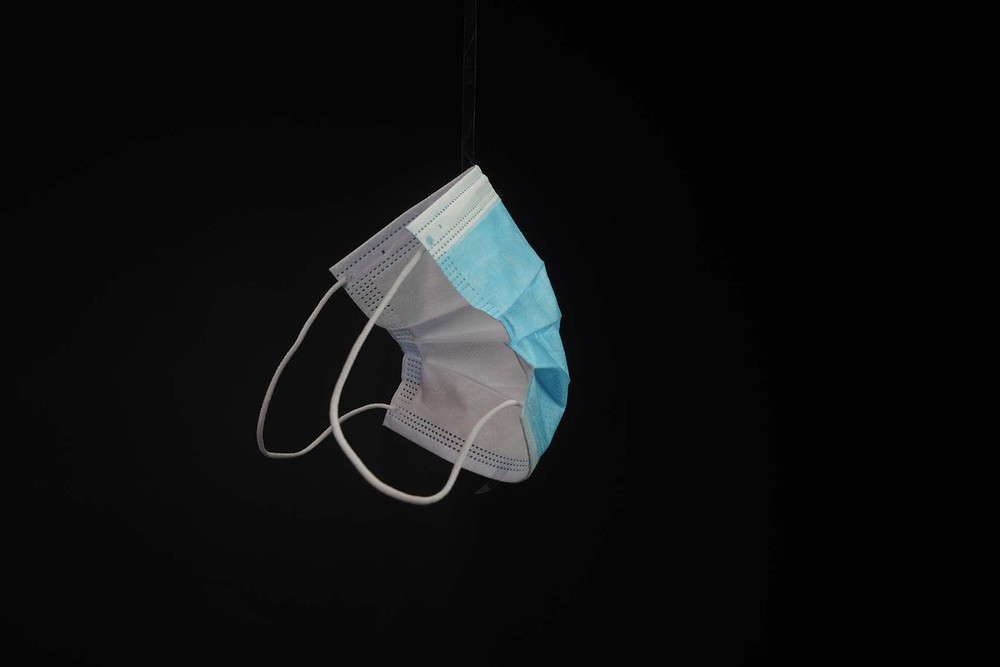 40 Pack Disposable Surgical Face Mask Sterilized Face Masks (98% Efficiency)