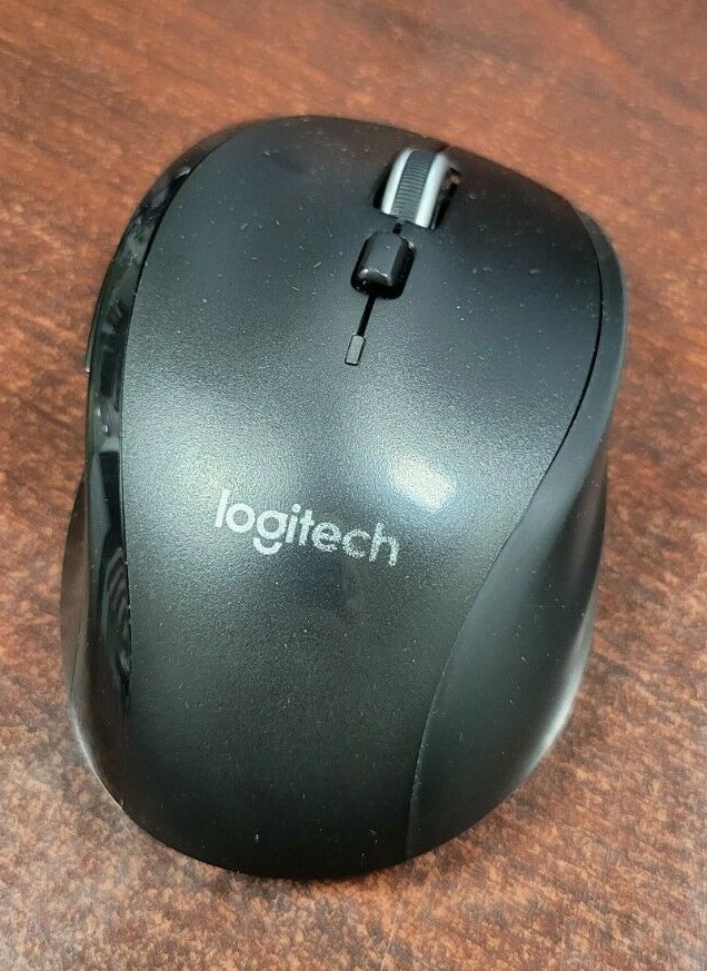 Used Logitech Performance Plus Wireless Mouse 7 Customizable Buttons