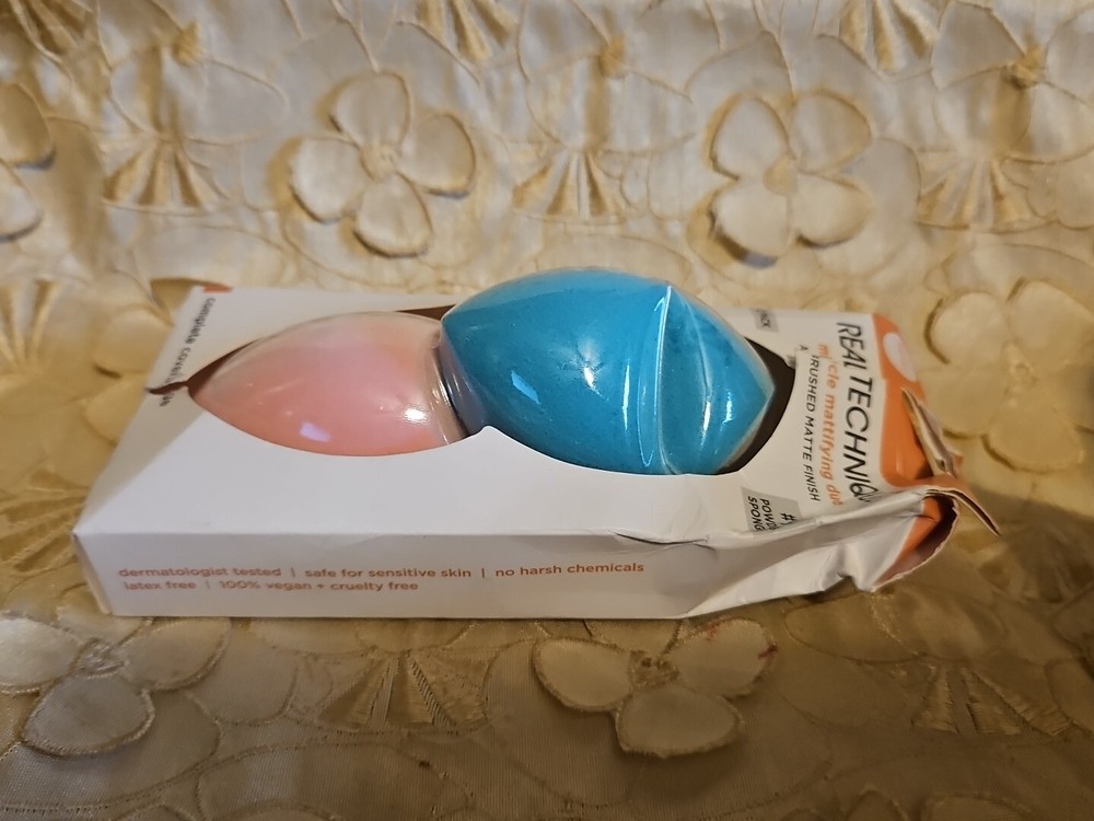 REAL TECHNIQUES-MIRACLE MATTIFYING DUO-AIRBRUSHED MATTE FINISH-2 PACK-DENTED BOX