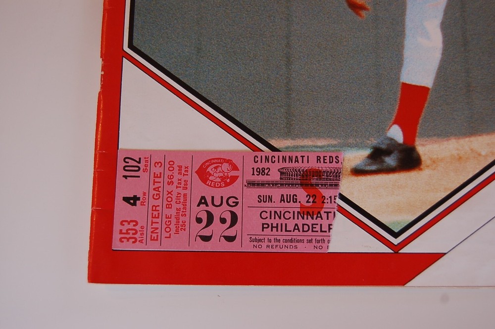1982 Cincinnati Reds - Phillies Baseball Program + Ticket - Pete Rose 1 Hit
