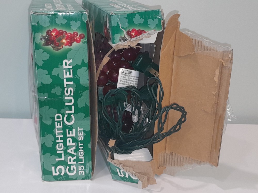 Red Grape Lighted Cluster String Lights 5 Clusters 35 Lights/Box (2 Open Boxes)