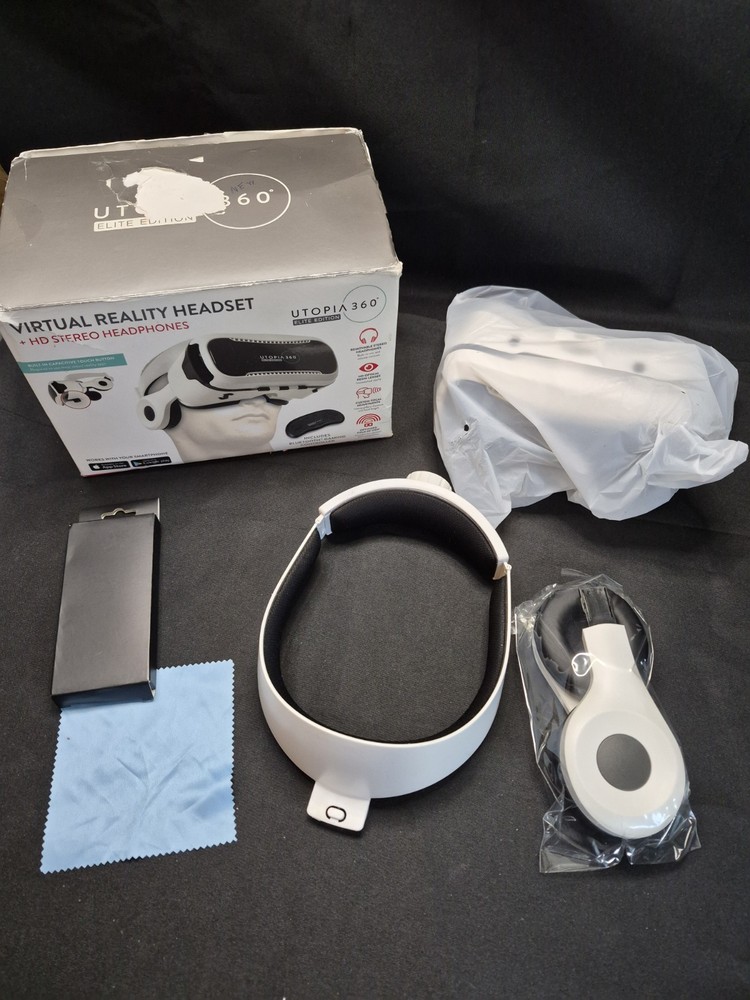 Utopia 360 Virtual Reality 3D Headset + Bluetooth Controller New In Box