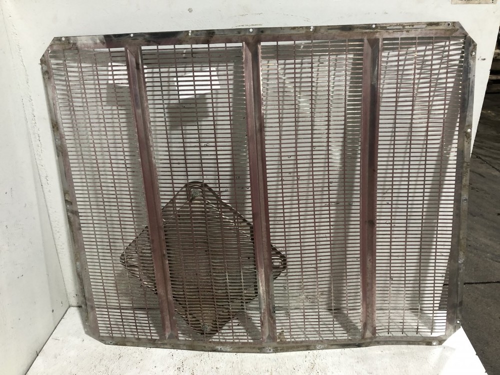 1987-2004 Peterbilt 357 Grille - Used