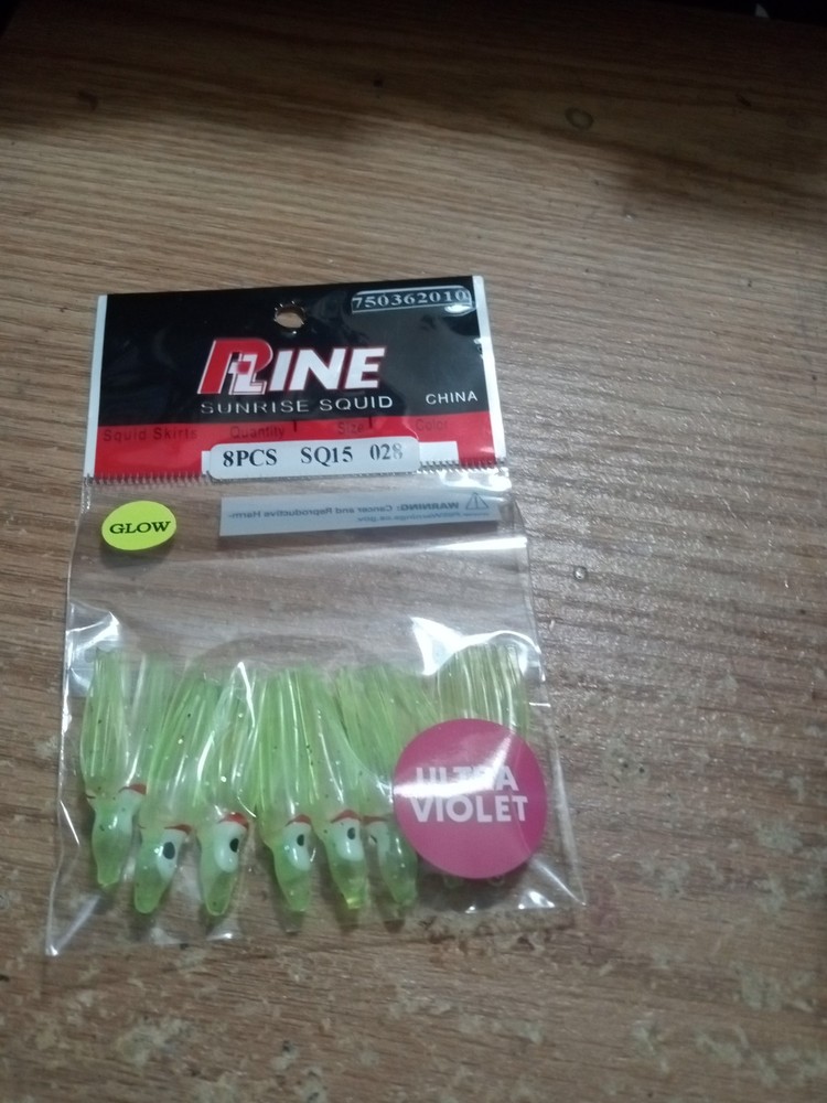 P-Line Squid (8 Pack), 1.5", Glow