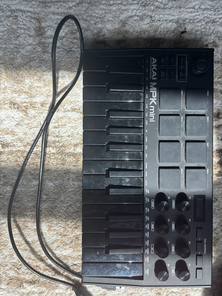 Akai MPK Mini MIDI Keyboard, Focusrite Interface, Maono Microphone Studio Bundle