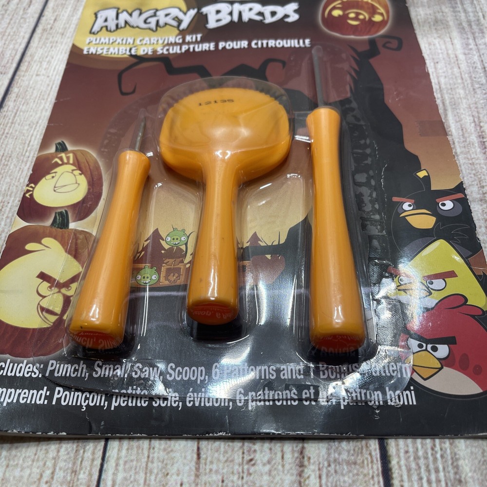 Angry Birds Pumpkin Carving Kit Book tools NEW