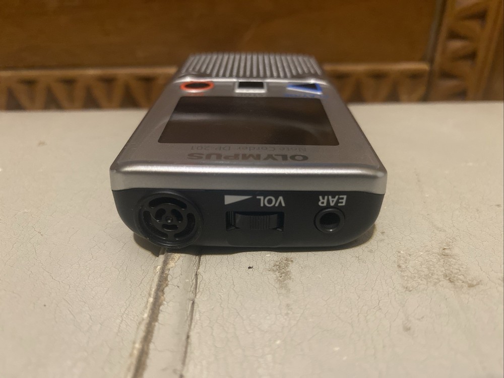 Olympus Note Corder DP-201 Digital Handheld Voice Recorder - Box & Instructions
