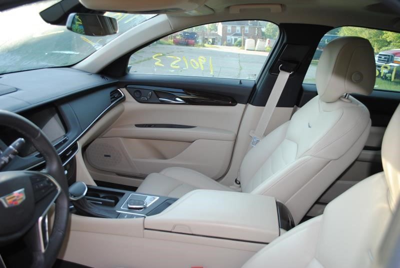 Camera/Projector Camera Front View Windshield Mounted Fits 16-18 CT6 680818