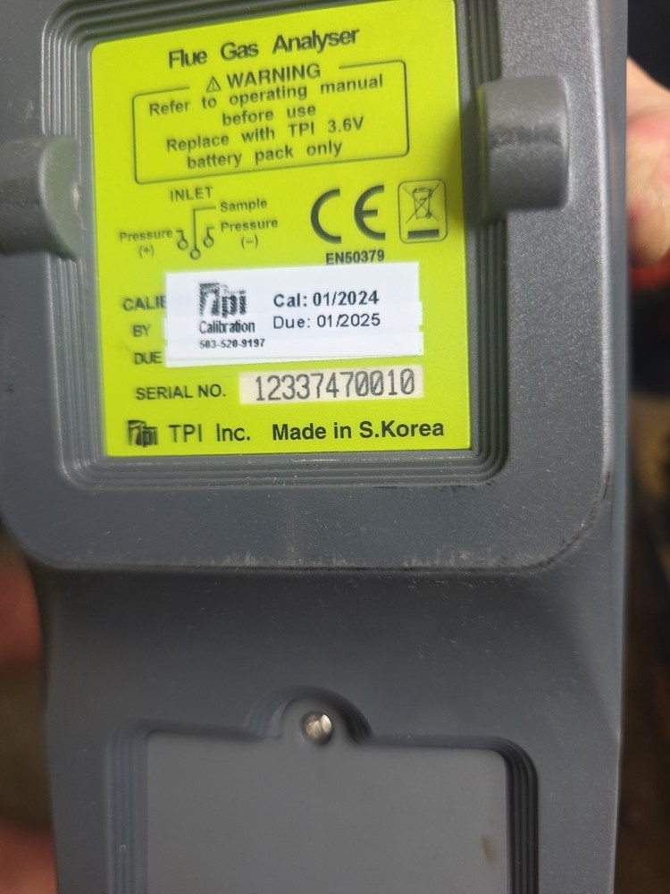 TPI 712 Combustion Efficiency Analyzer with Flue Probe