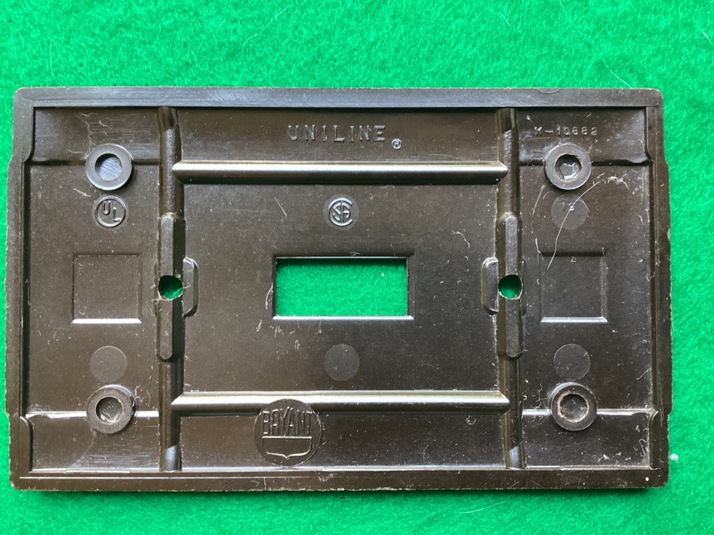 Vtg Uniline Brown Single Toggle Light Switch, Ribbed Bakelite