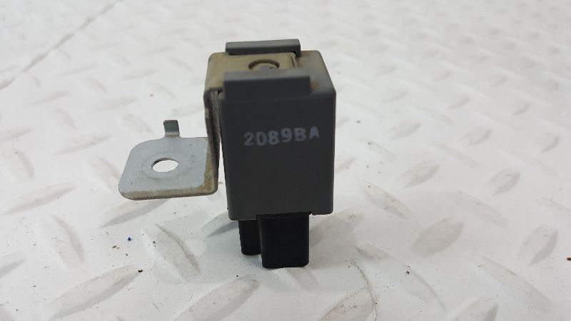 2000 Subaru Outback Electronic Flasher