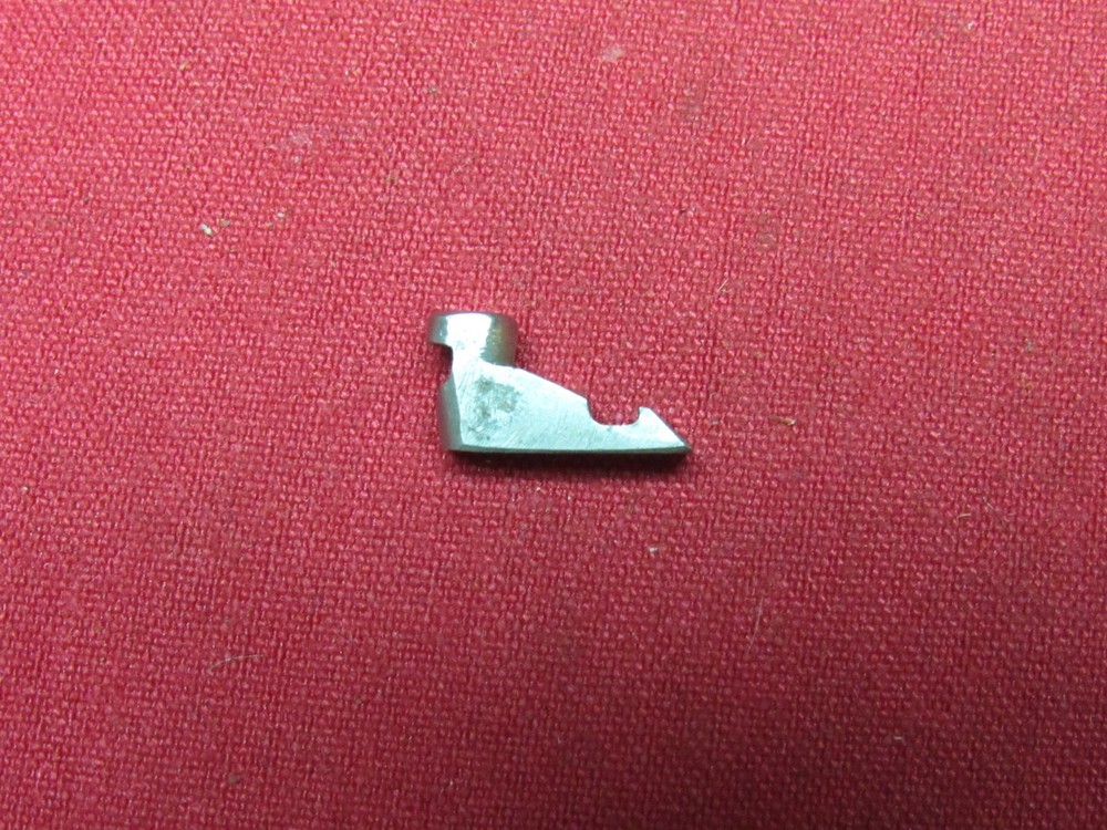 Remington 31 Extractor (Right) - 12 & 16 Gauge