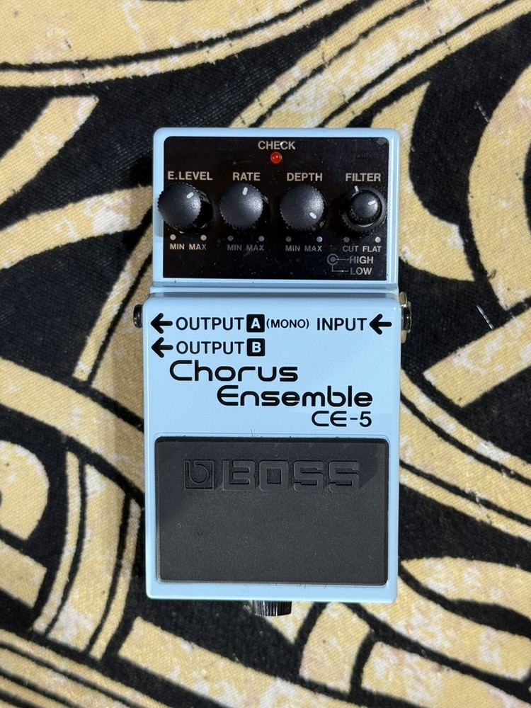 Boss CE-5 Stereo Chorus Ensemble Pedal - Open Box