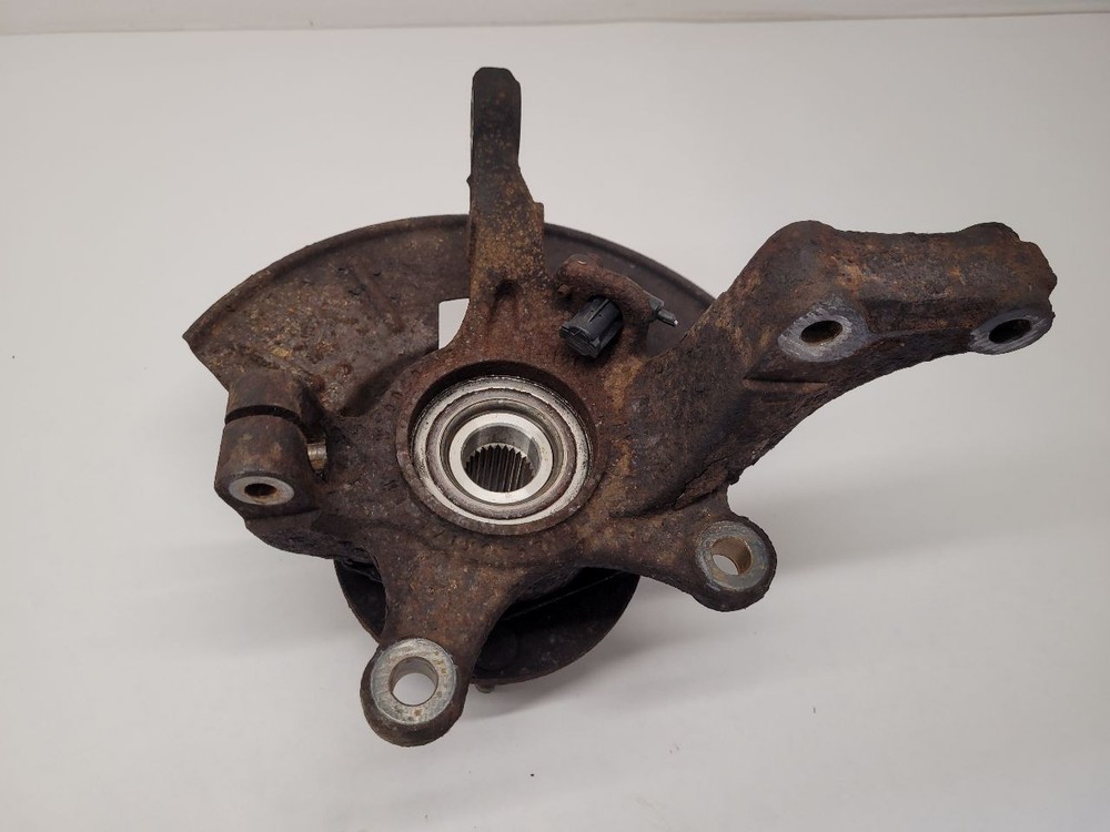 Front Left Steering Knuckle fits 2005 Ford Escape Front Left Grade A
