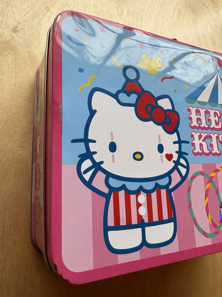 Hello Kitty Circus Theme Metal Lunch Box - Read Description
