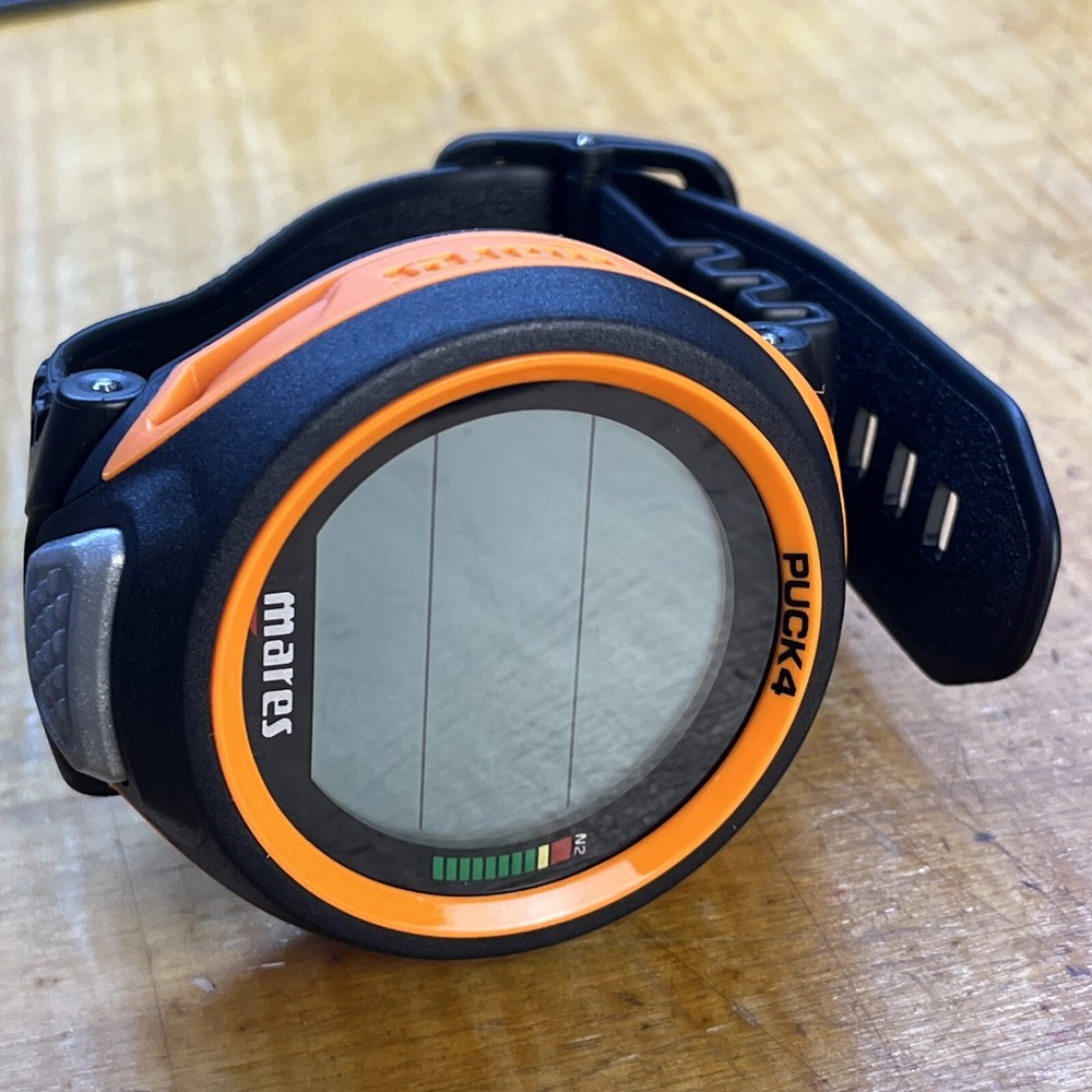 Mares PUCK 4  Wrist Dive Computer - Black/Orange - 414149-BKOR