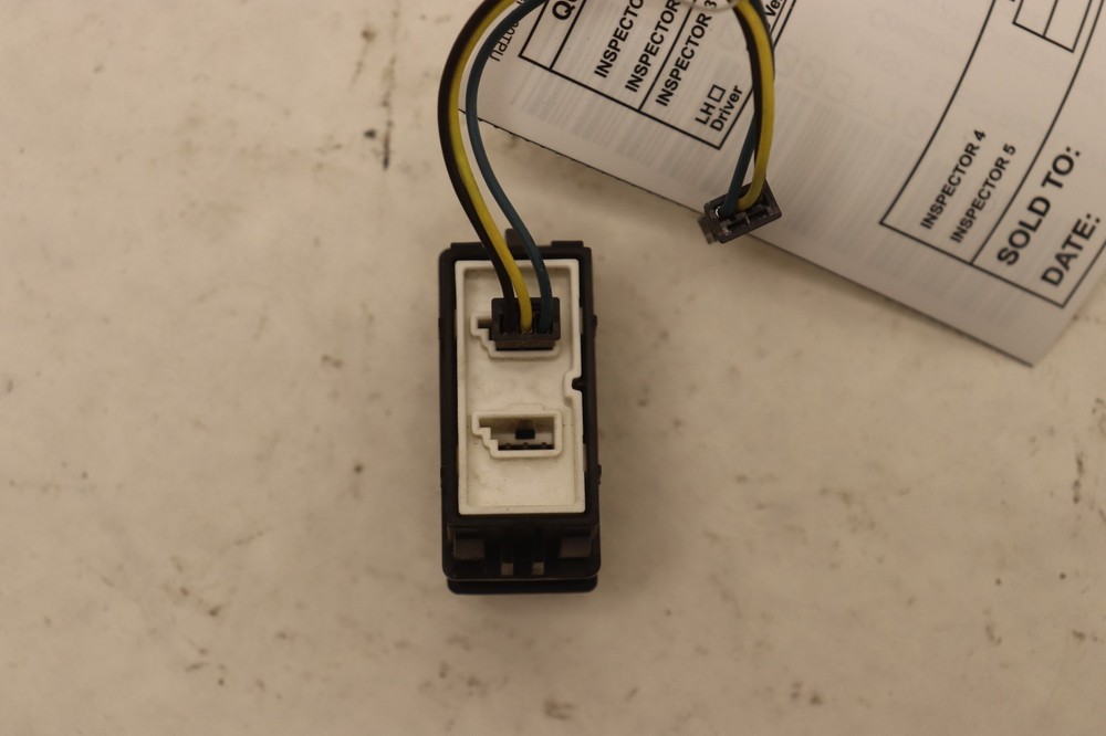 2018-2023 PETERBILT 579 PACCAR DASH LIGHT SELF TEST CONTROL SWITCH BUTTON OEM